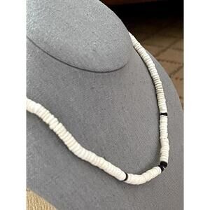 Pucashell necklace w brown & silver